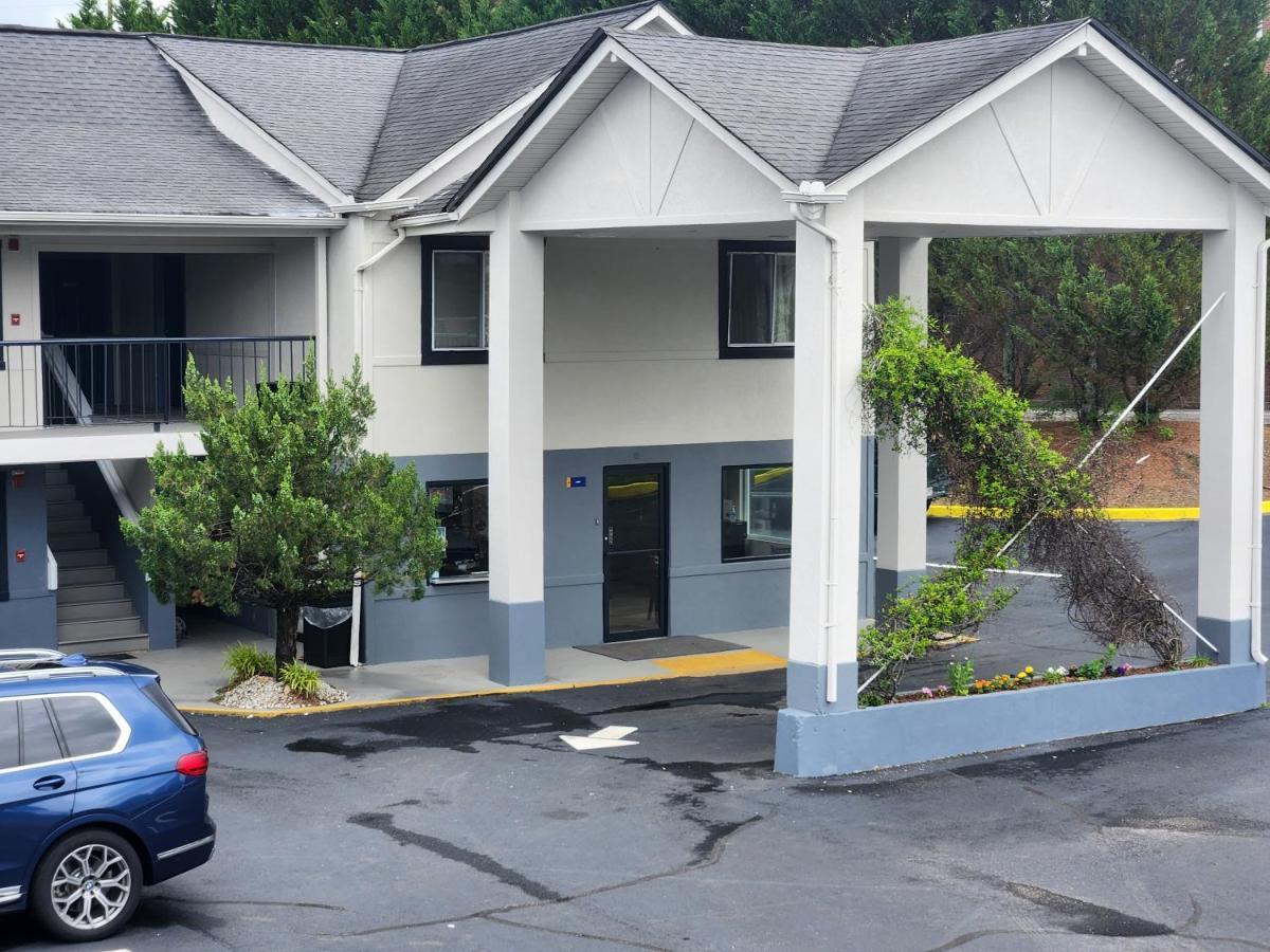 Days Inn By Wyndham Dahlonega University Area Kültér fotó