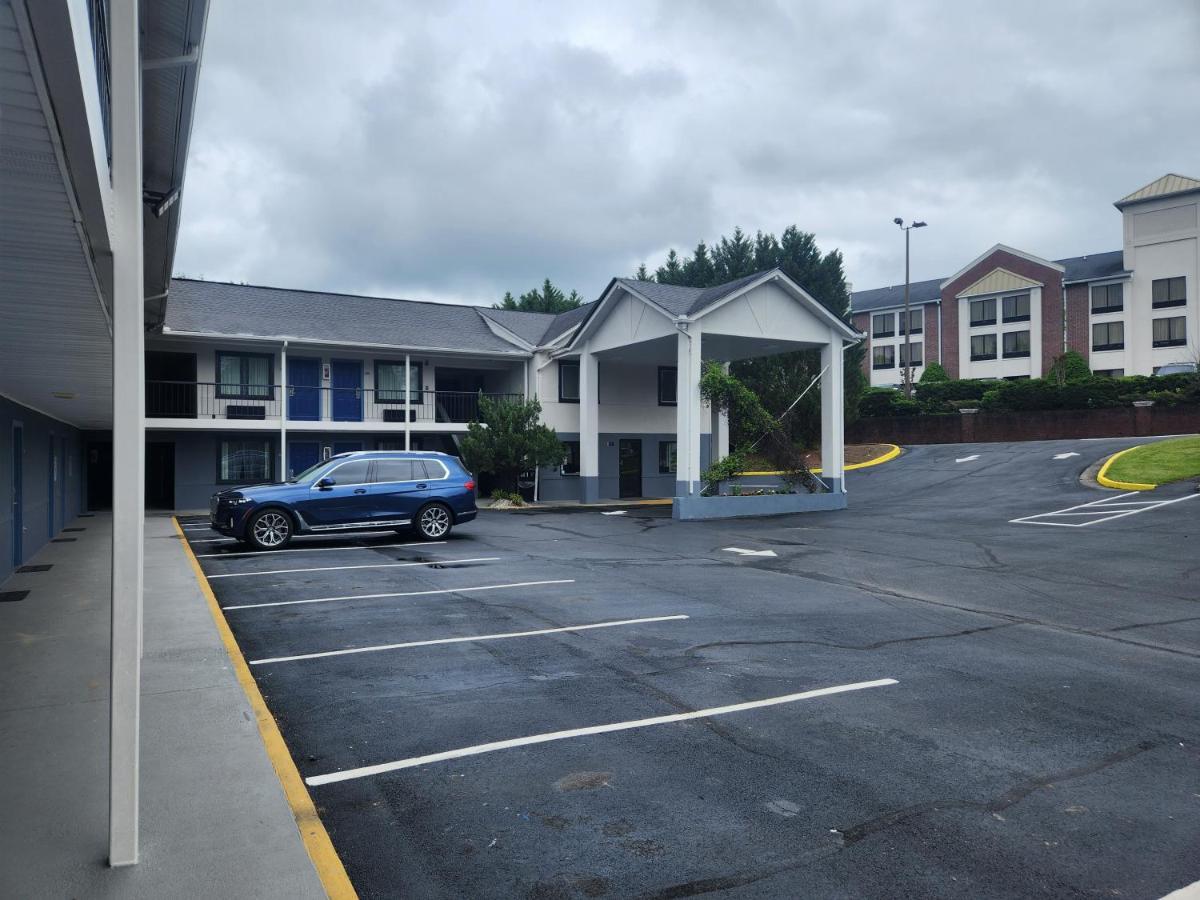 Days Inn By Wyndham Dahlonega University Area Kültér fotó