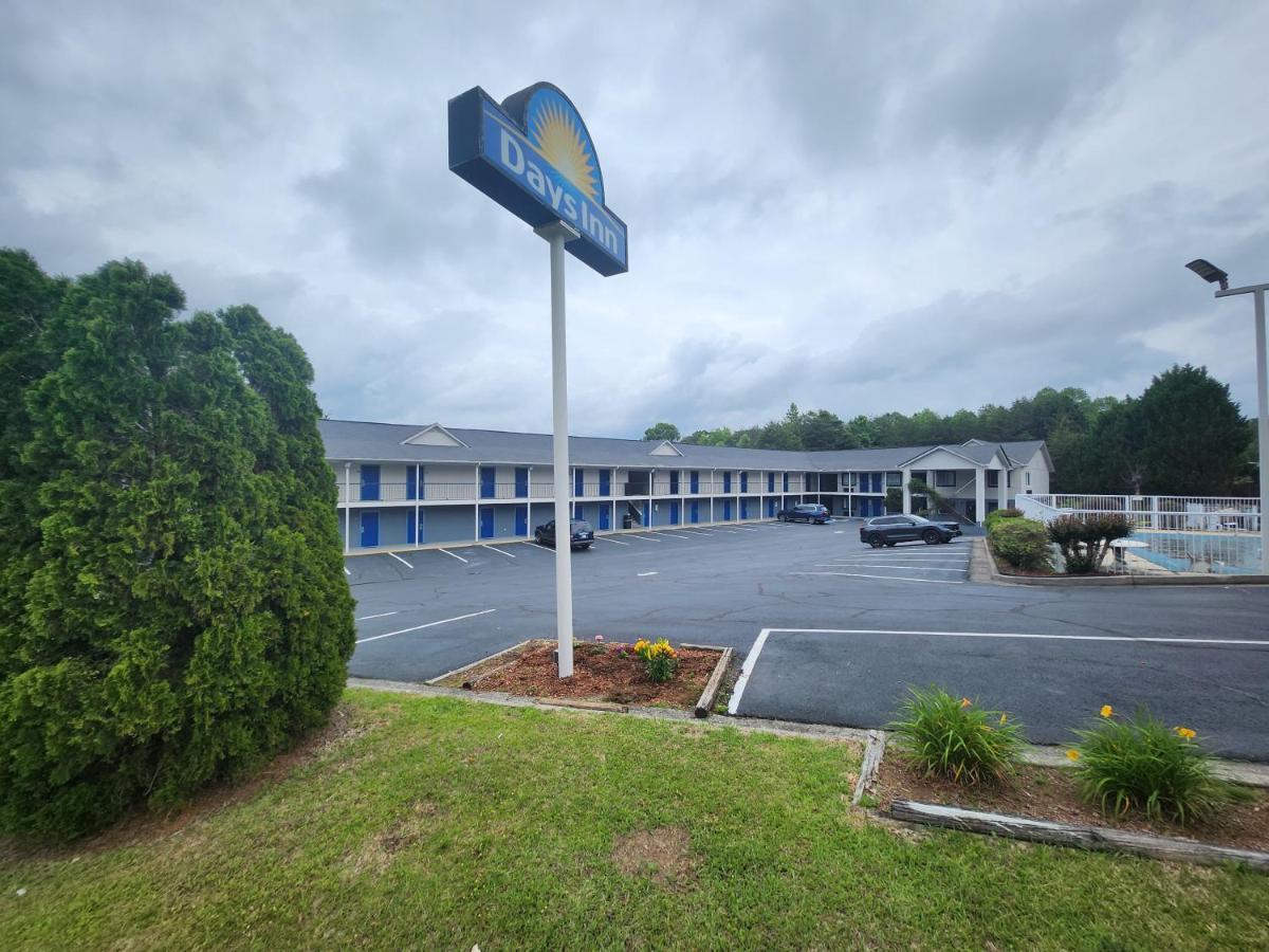 Days Inn By Wyndham Dahlonega University Area Kültér fotó